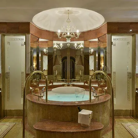 Hotell Ariston 4*