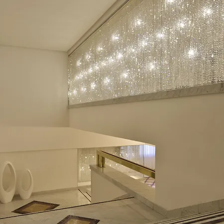 Ariston Hotell