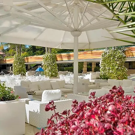 Ariston Hotel