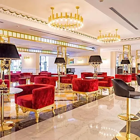 Ariston Hotel 4*