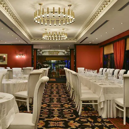 Ariston Hotel 4*