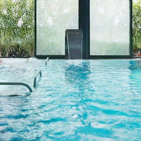 Ariston 4*