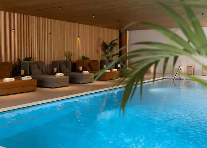 Ariston Hotell